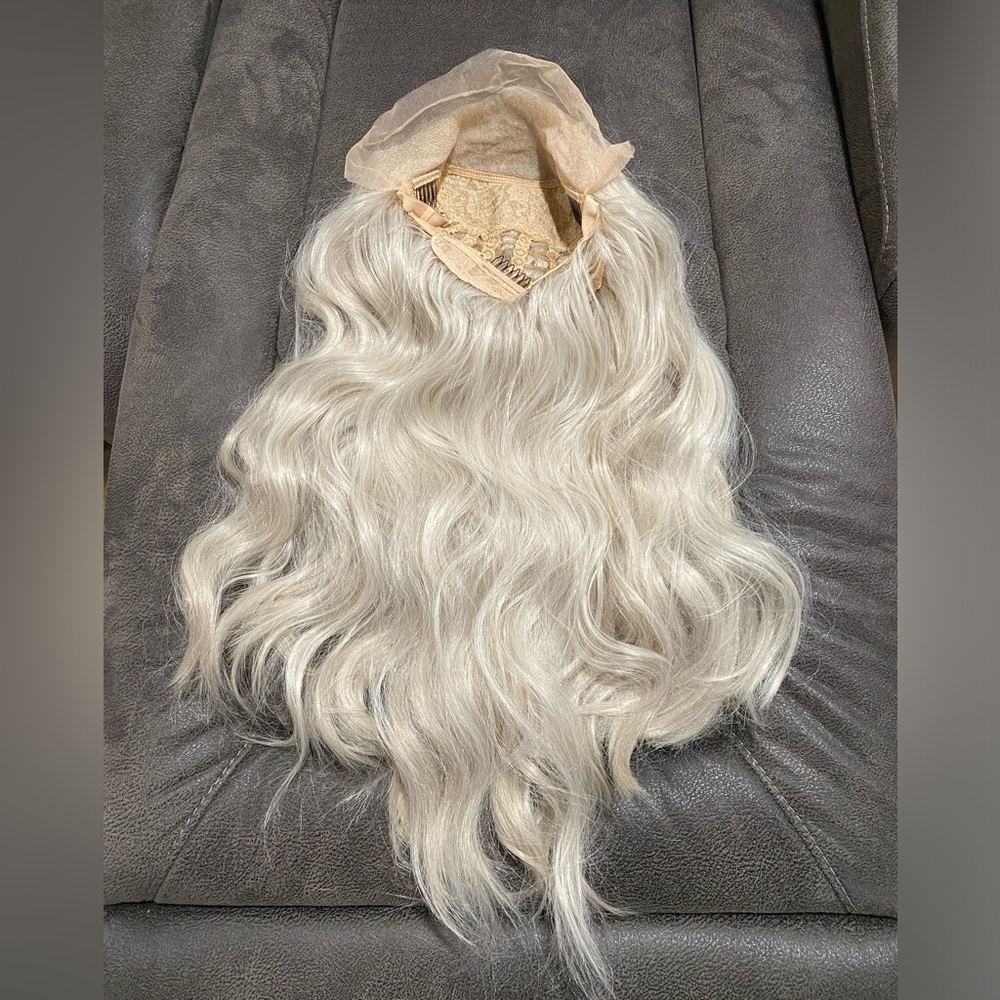 Webster Wigs Blaire - Pale Ash Blonde - Picture 5 of 6